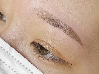 ビューステージ アイブロウサロン 仙台/憧れの韓国風平行眉☆