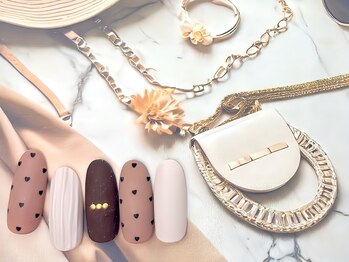 大人ガーリーネイル