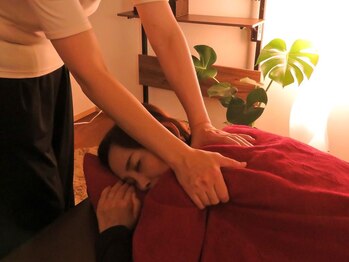 Godリラ/全身もみほぐし