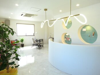 ウイ(Oui)/サロン移転オープン