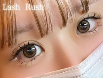 ラッシュラッシュ 柏店の写真/流行りの束感×濃さならダブルフラットラッシュがオススメ★可愛いお目元が長持ちするLED高技術でお試し♪