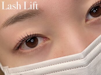 ネロリ バイ エイティスト(neroli by 8ist)/ラッシュリフト［新宿/新宿駅］