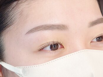 ミキ(MIKI)/【眉毛ワックスとまつ毛パーマ】