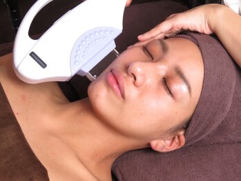 シャンティ(Shanti)の写真/《サイズダウンを目指したい方必見》ヒートマットで温める痩身メニューあり♪凄腕施術者にお任せください！