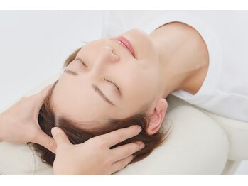 カラダファクトリー イオン相模原ショッピングセンター店の写真/【リピーター多数！】疲れをため込んだ頭や顔に◎血行を促し、頭部を丁寧にほぐす本格ケア♪