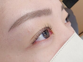 ミキ(MIKI)/【眉毛ワックスとまつ毛パーマ】