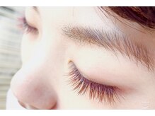 ティーラッシュ(T lash)の雰囲気（ボリュームラッシュ/フラットラッシュ/眉毛/アイブロウ/下まつげ）