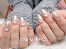 ホシノネイル(HOSHINO NAIL)/マグネット水光・ラメグラデー