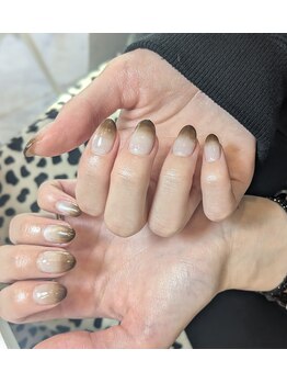 ウル(ulu)/マグ&グラデーションネイル