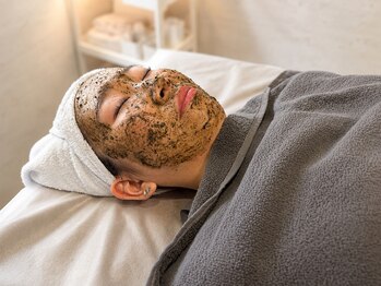 エクレ 柏店(EKURE)の写真/【NEW】剥離なしハーブピーリングで毛穴のざらつきやくすみケア!つるんとした素肌へ導く癒やしの時間を。