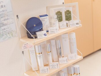 マーベル(MaaBelle)/ラヴィーサ化粧品でシルク肌へ