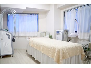 アザレア 新宿店(AZALEA)/新宿/韓国肌管理/小顔