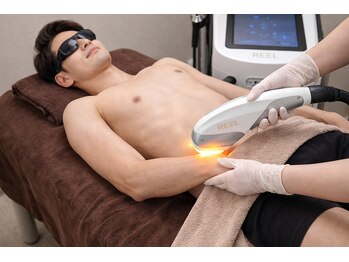 ネクストプラス 梅田店(NEXT+)の写真/全身脱毛は当店へ!ヒゲ+VIO込で賢くメンズ脱毛を始めませんか?◎