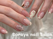 ソラヤ(Soraya)/持ち込み手描き薔薇ネイル
