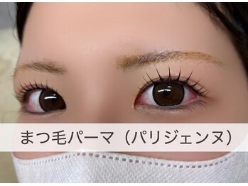シロイトビラ 熊本銀座通り(SHIROI TOBIRA)/まつげパーマ（パリジェンヌ）
