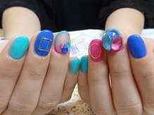 アミュリー ネイル アトリエ(Amury nail atelier)/カラフル ビジュー パーツ