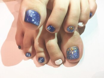 ネイルアンドアイ ミント(nail&eye mint)/キラキラフットネイル