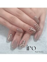 イロ(iro)/ヒョウ柄ネイル