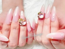 ピンクストーンネイル