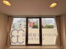 やわらかな光に包まれ、穏やかな癒し時間をお過ごしください。