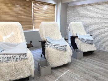 あるじゃんす－ 池袋店/全席リクライニングソファー