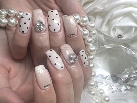 【Ayaka】定額:ドットネイル