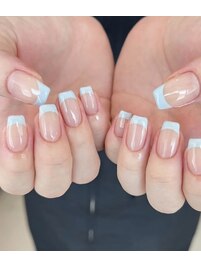 水色フレンチネイル