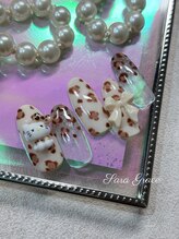 サラグレースネイル(Sara Grace Nail)/