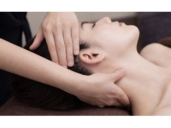 タクボディバランスの写真/もう限界な首・肩こりに｜一度でスッと軽くなる体へ