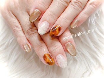 イーユービー(E.U.B)/マグネット×べっこうネイル