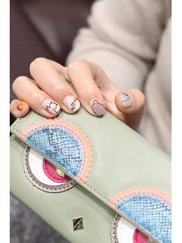 キダチ(Kidati)/変形フレンチアートネイル