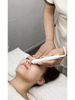 アイラッシュサロン M/ハイドロピーリング行程