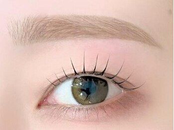 ミヨ(MIYO)の写真/【品川駅】落ち着いた雰囲気の店内の大人向けアイサロン!似合せ上手なスタッフが貴方の理想の眉を叶えます