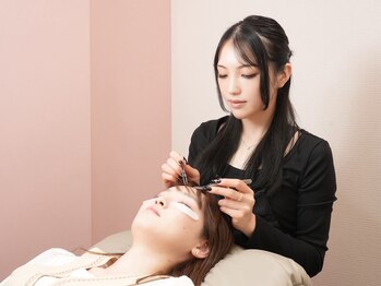 メメ アネラ アイサロン(meMe anela eye salon)