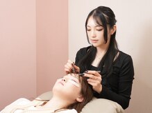 メメ アネラ アイサロン(meMe anela eye salon)