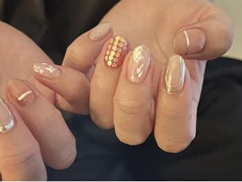 ウーネイル 代々木上原(woo nail)の写真/【シンプルなデザインもオリジナルカラーで似合わせ】ニュアンスネイルやイメージからのお任せも得意☆