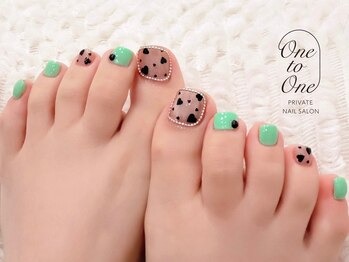 ワントゥワン(One to One)の写真/フットネイルするなら当店へ！シンプルからトレンドまで、女性らしい足元に♪