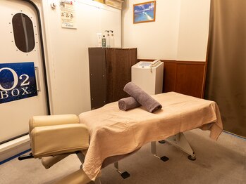 トラスティド整体サロン タクミ(Takumi)/酸素BOX