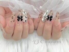 ヒョウ柄ネイル