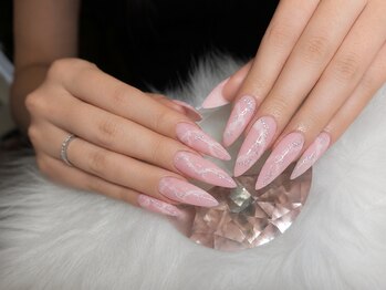 リリー(Rily)の写真/《華やかデザインが低価格で叶う！！！》持ち込みアートも◎華やかネイル上品シンプルデザインまで大歓迎！