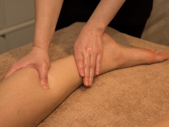 トリプルサンショップ 京都店/むくみ改善には足集中コース