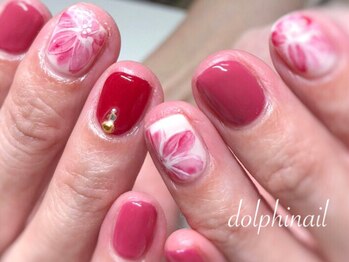 ドルフィネイル/上品華やかデザイン