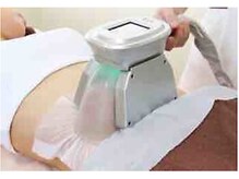 ブランシェ 金沢店 × 椿/ 話題の【脂肪冷却痩身】！