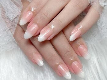 T.Aネイルビューティーサロン(T.A nail beauty salon)の写真/【大人可愛いオシャレを楽しみませんか？】上品で華やかなデザインをご提案！日常を指先から彩ります♪