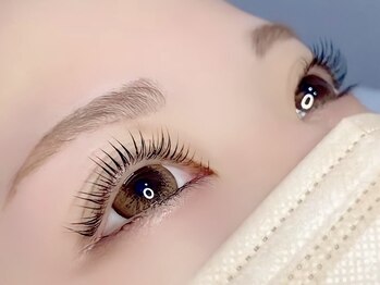 Ribbon烏丸店の写真/Ribbonで人気No.1★バインドロックで周りから褒められるお目元に!きっと普通のエクステには戻れません!!