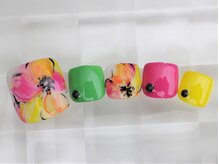 ネイルサロン あかねいろ/春夏フットネイル　手描フラワー