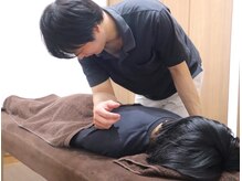 ピークスプラス 五反田(Peaks+)/肘で入念に