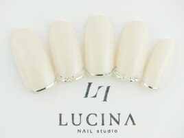 Y -25 きれいめホワイトネイル