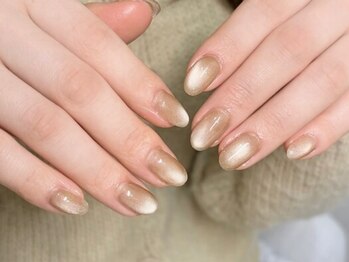 美フレイヤ 四条烏丸店(美FREYJA)の写真/指先が綺麗に見えるシンプルネイルが人気◎上品なデザインで指先を美しく♪