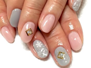 ソファ ネイルアイ 仙台(Sofa)/雪の結晶ネイル